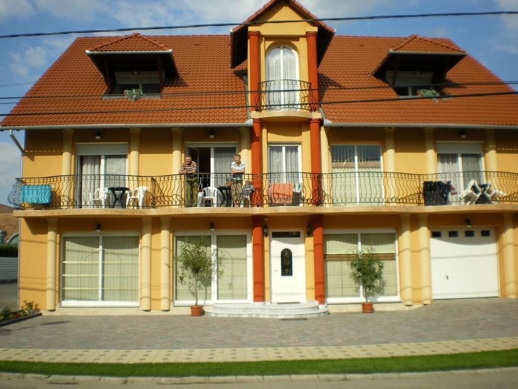 Mediterran-Apartmanok-Harkany Exterior photo